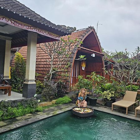 Teba Junjungan Cottages Ubud Exterior foto